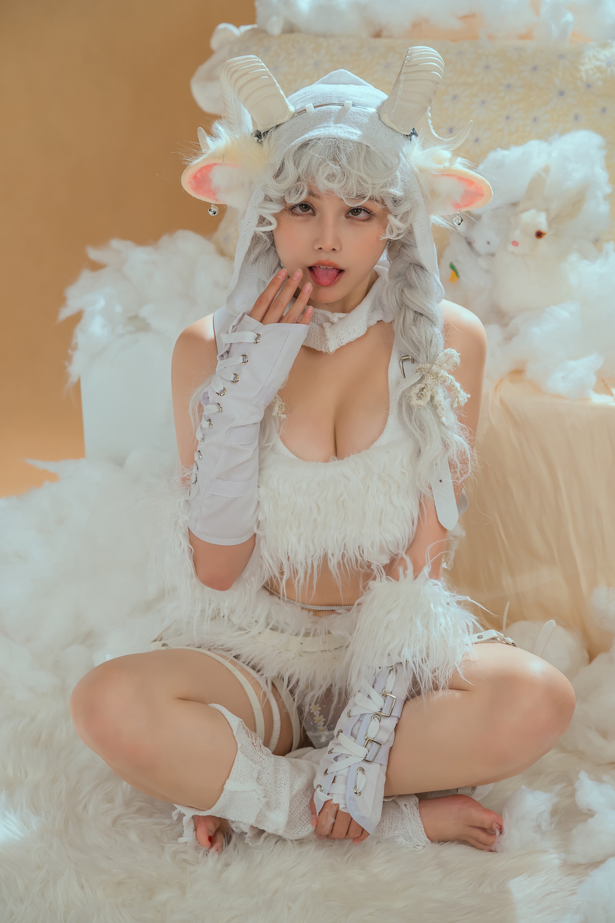 图片[1]-七月喵子 – NO.029 幻想兽娘集-日食本-伊卡[22P]-XikXak